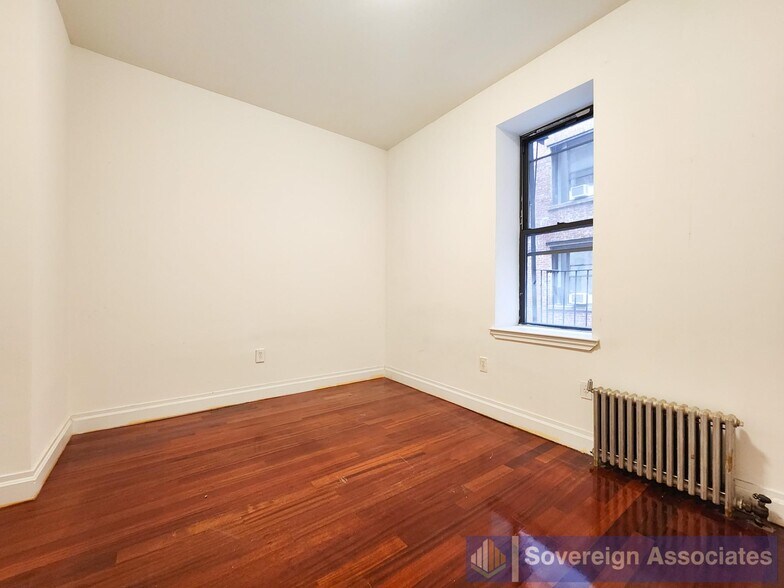 Building Photo - 611 W 137th St