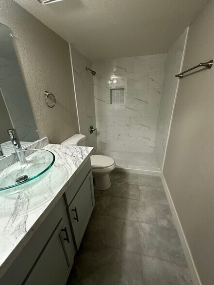 Building Photo - 6944 W Monterosa Cir