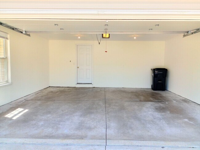 Building Photo - 1720-1722-1722 Juniper Dr