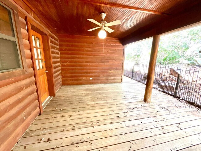 Building Photo - 103 Beach Dr