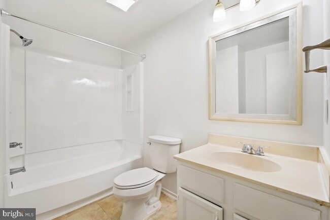 Building Photo - 13221 Black Walnut Ct