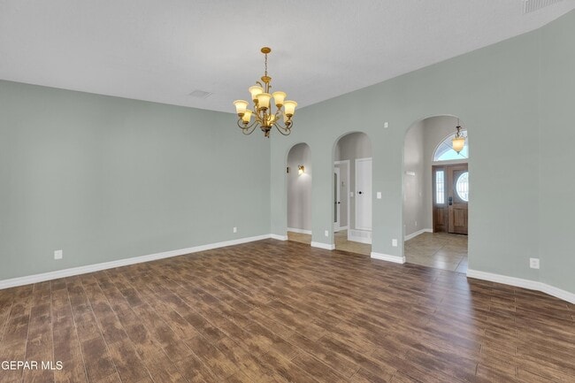 Building Photo - 232 Ave Mirador