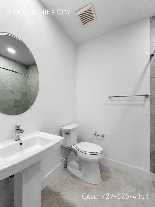 Building Photo - 9922 Rd-Haven