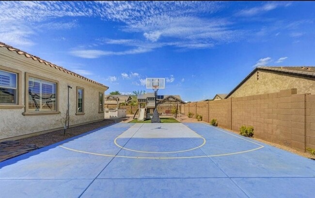 Building Photo - 7904 S 29th Pl