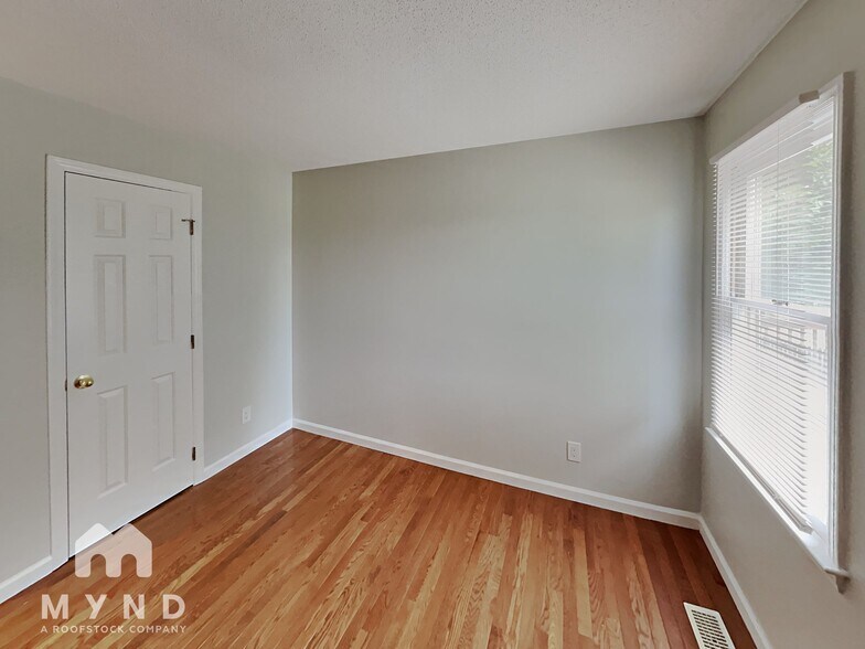 Building Photo - 1820 Sagamore Ct