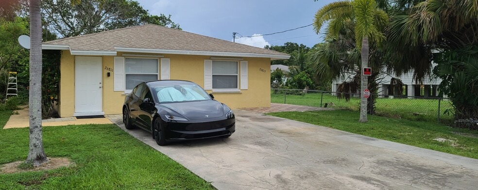 Building Photo - 26811 Palm St