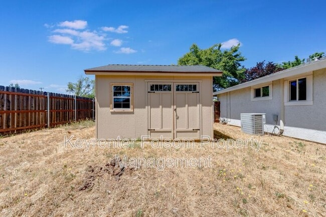 Building Photo - 5800 Deary Way
