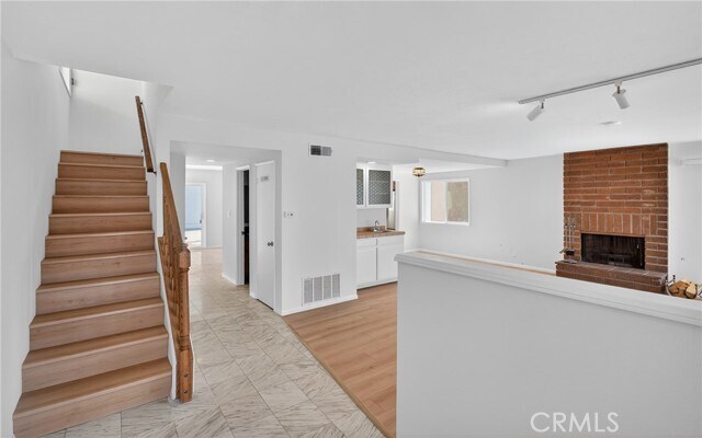 Building Photo - 948 2nd St