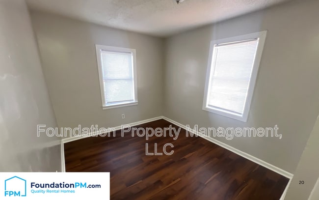 Building Photo - 2292 Redwood Ave