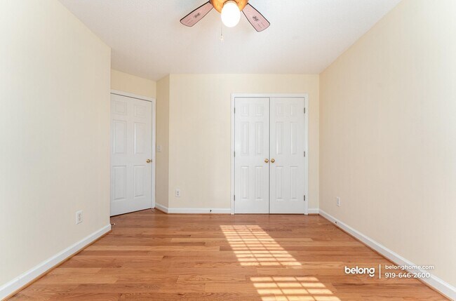 Building Photo - 4332 Southern Oak Dr