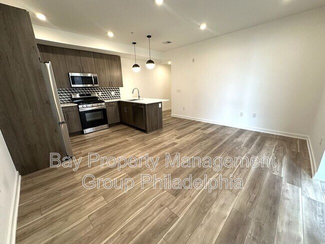 Building Photo - 2702 Frankford Ave