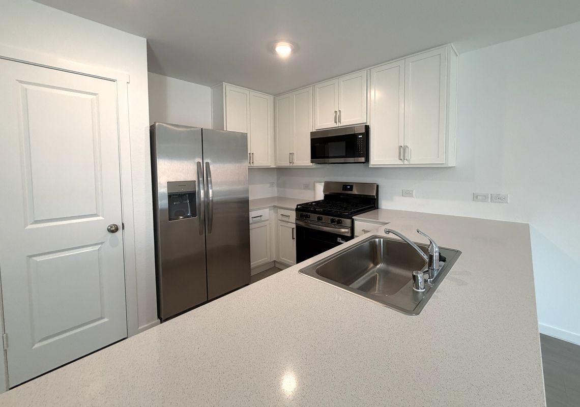 Building Photo - 2553 Guineas Ln