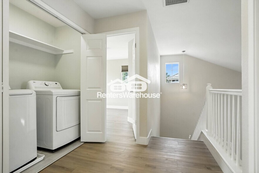 Building Photo - 9551 Longford Way