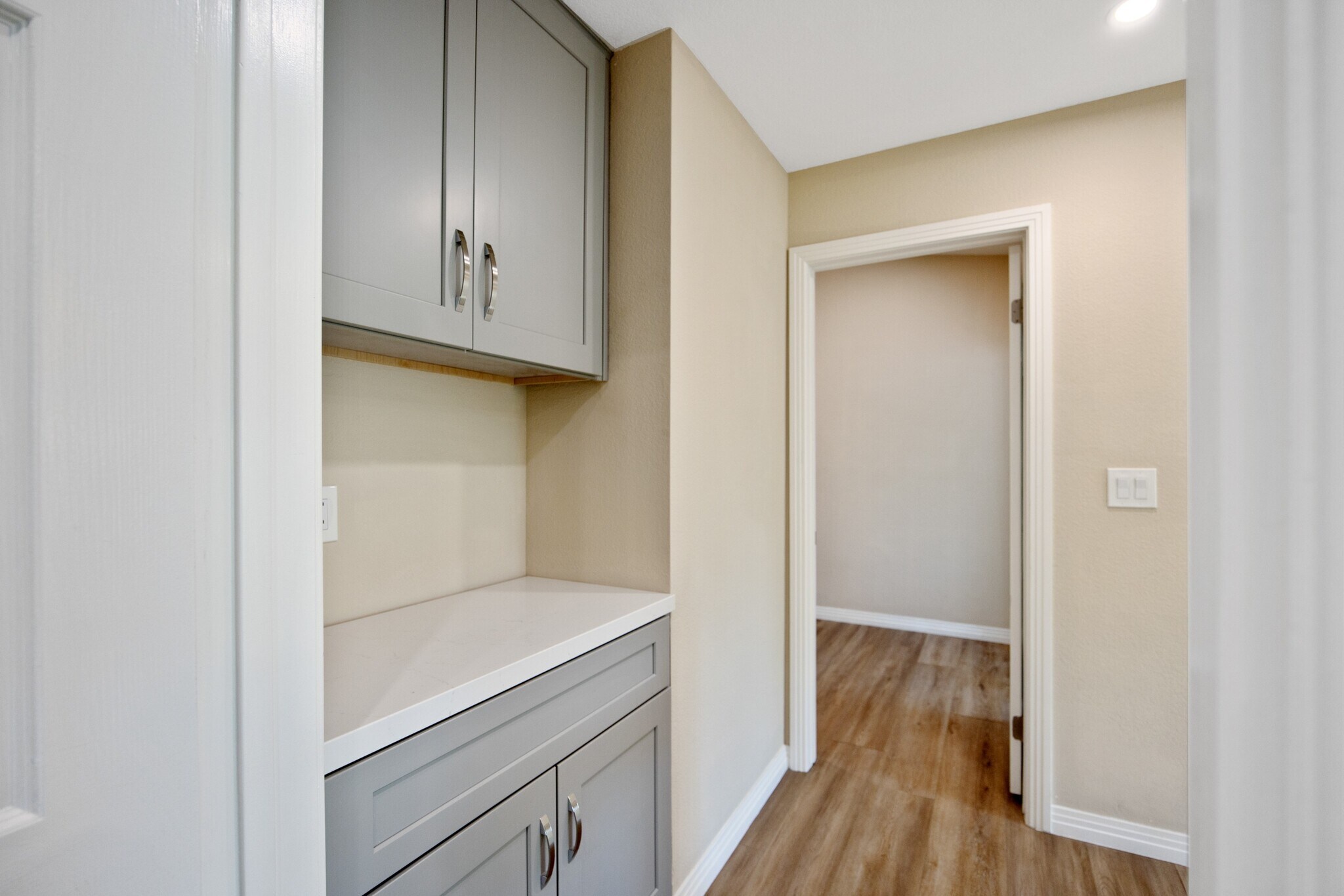 Building Photo - 5530 Spanish Oak Ln