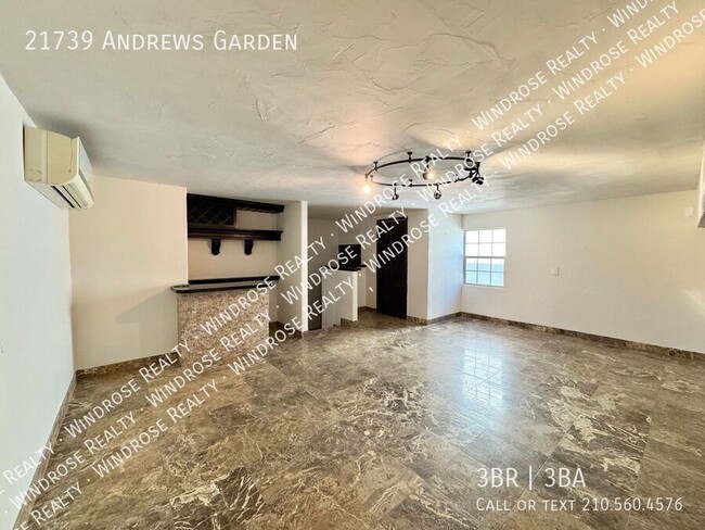 Building Photo - Beautiful Home in Stone Oak!