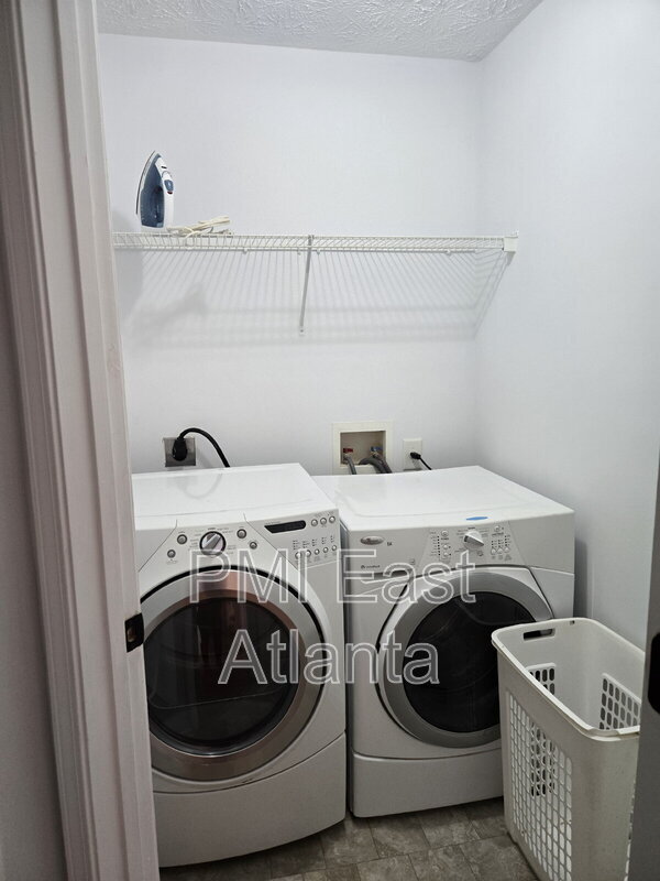 Building Photo - 6231 Arbor Links Rd