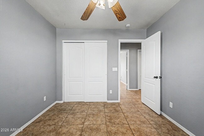 Building Photo - 11207 W Hopi St