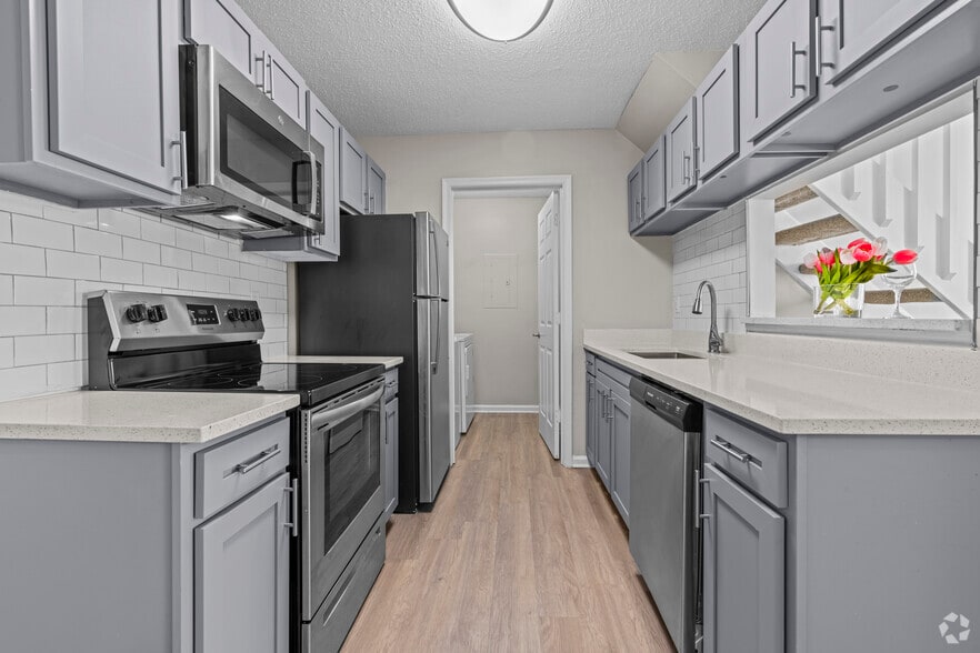 Primary Photo - Doria Apartments