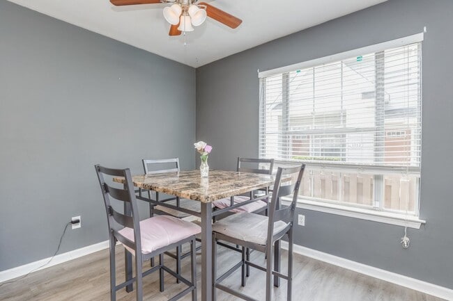 Building Photo - Cathedral Ceilings & Coastal Vibes—This 2B...