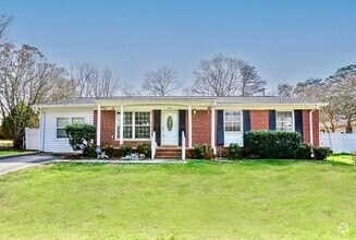 Building Photo - 123 Swinton Dr