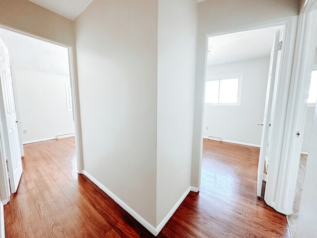 Building Photo - 3025 S Byrne Rd