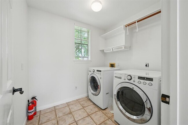 Building Photo - 4027 Austin Meadow Dr