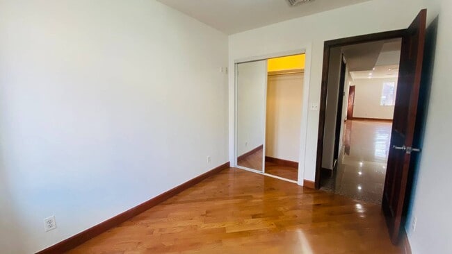 Building Photo - 20-07 37th St