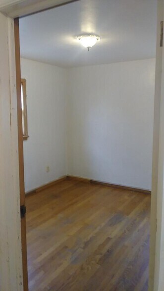 Building Photo - 5466 N 20th St