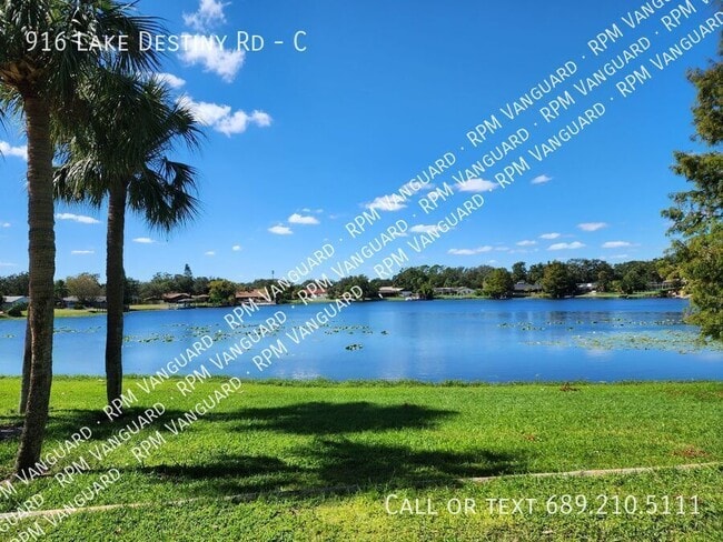 Building Photo - 916 Lake Destiny Rd