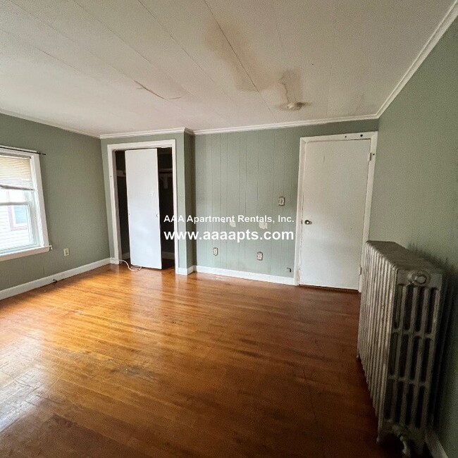 Building Photo - 42 Mansfield St