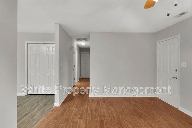 Building Photo - 3501 Sassafras Trail