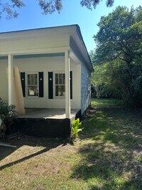 Building Photo - Beautiful country home in Butler Georgia