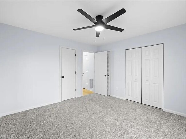 Building Photo - 1647 Ocean Bay Dr