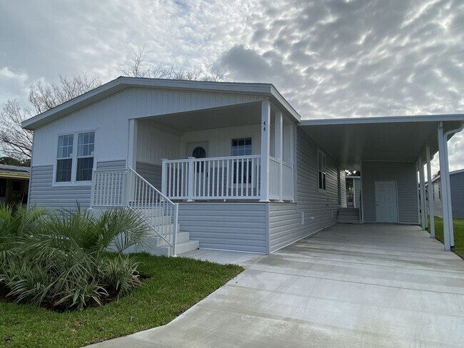 Building Photo - 44 Salem Dr