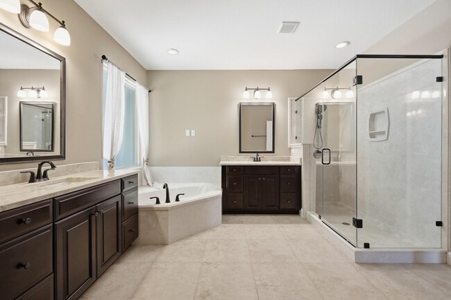 Building Photo - 2348 Cummings Dr