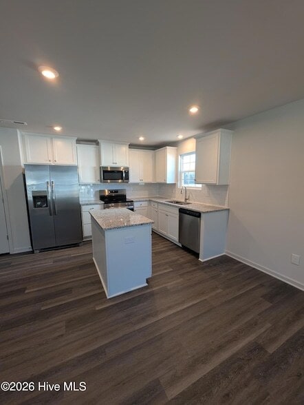 Building Photo - 6717 Hardwick Ln