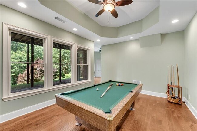 Building Photo - 5861 Yoshino Cherry Ln NE