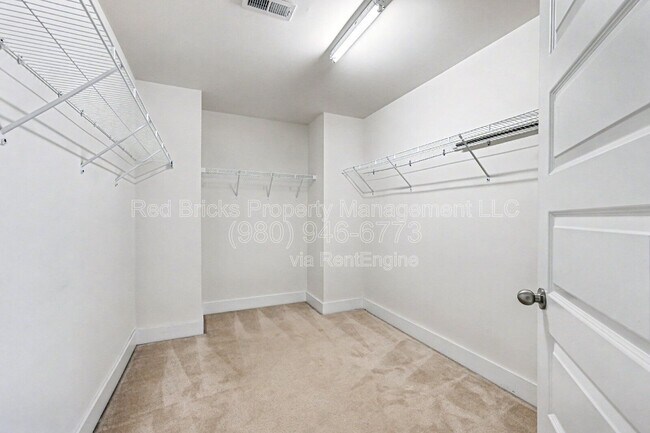Building Photo - 149 Kingston Drive