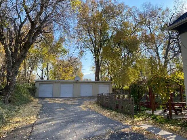 detached garage - 2455 S 500 E