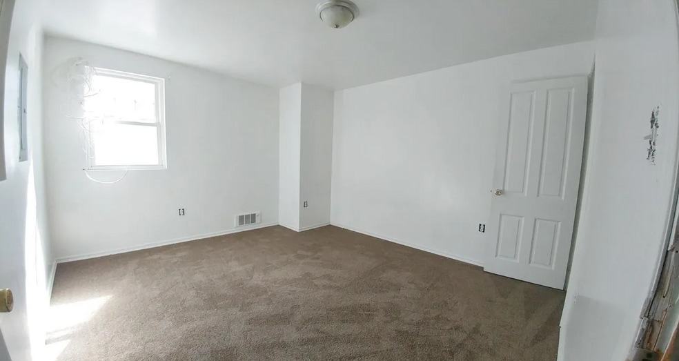 Bedroom - 564 W Market St