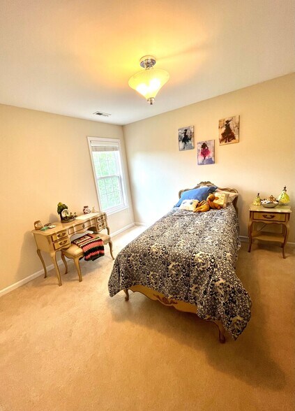 Building Photo - 1105 Goldenview Ct