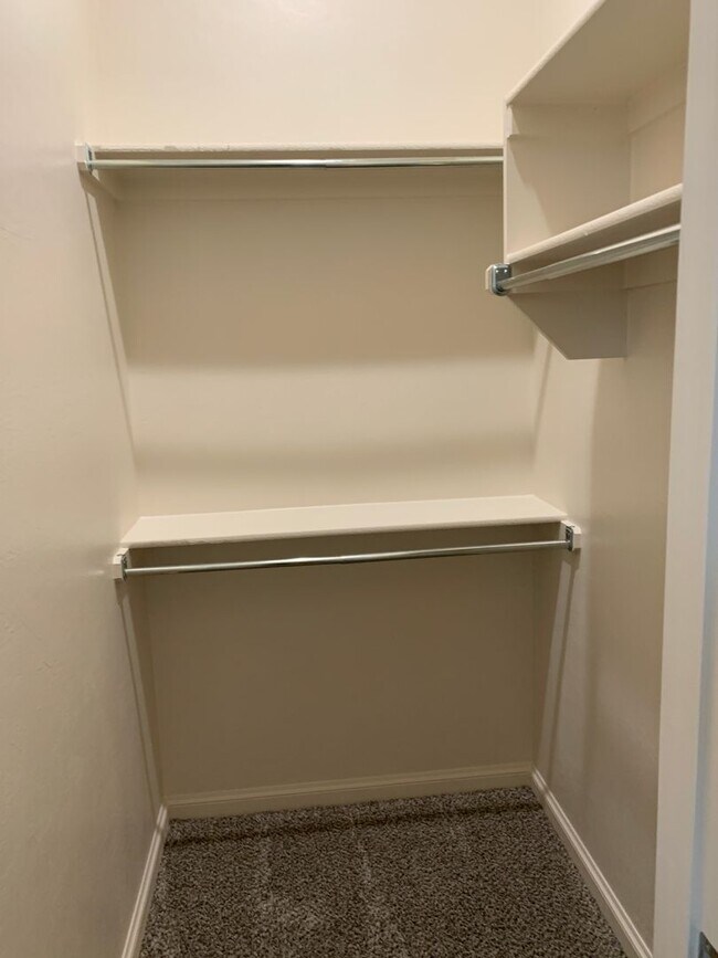 Building Photo - 3 bedroom, 3 bathroom, 2 car garage with a study in Gated Neighborhood