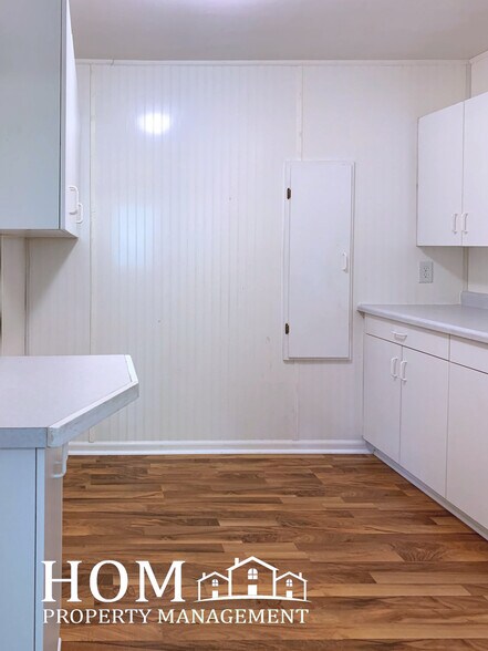 Building Photo - 109 Pfau St