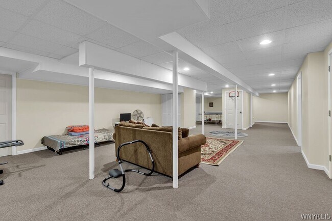 Building Photo - 62 Covent Garden Ln