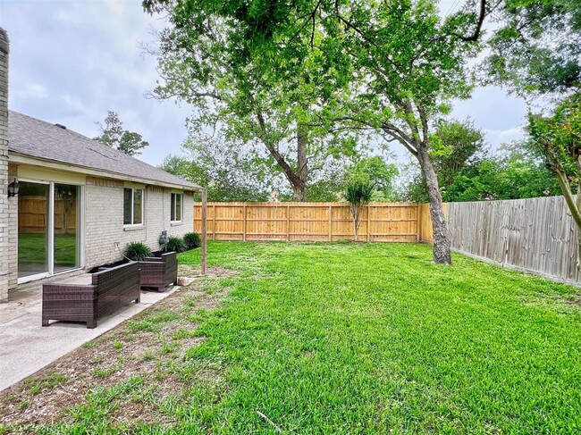 Building Photo - 3518 Almondwood Dr