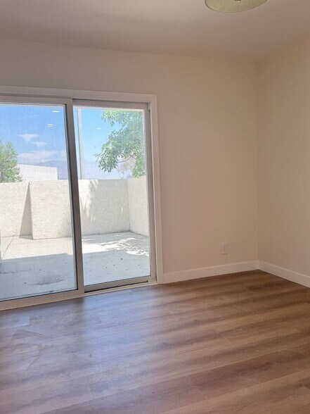 Building Photo - 110 Casuda Canyon Dr