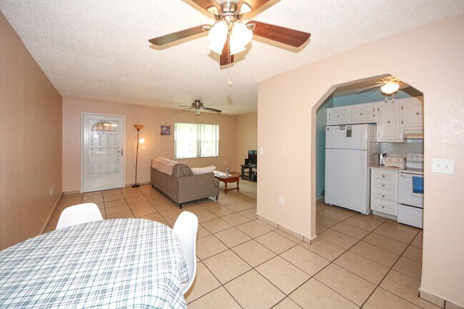 Building Photo - 11824 Bayonet Ln