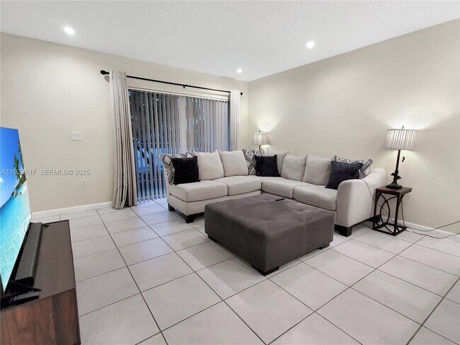 Building Photo - 15701 SW 137th Ave