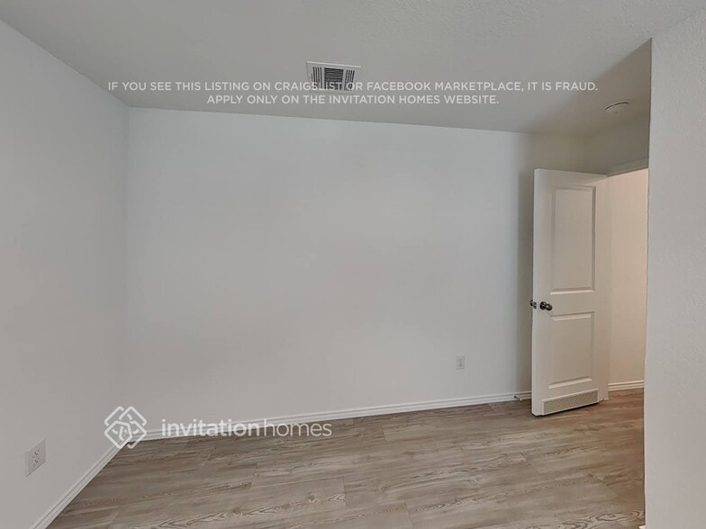 Building Photo - 171 Dodger Wy