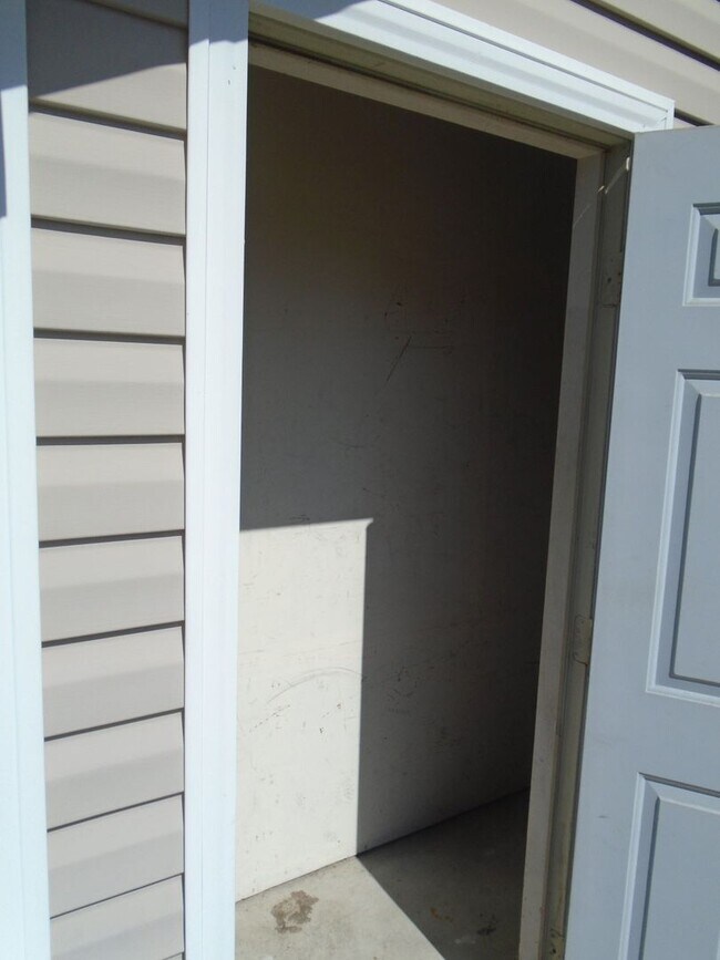 Building Photo - Timberlake